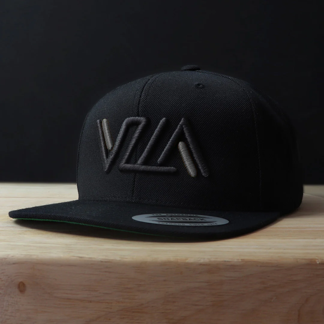 VZLA BLK Flat Bill Snapback Hat - Image 4