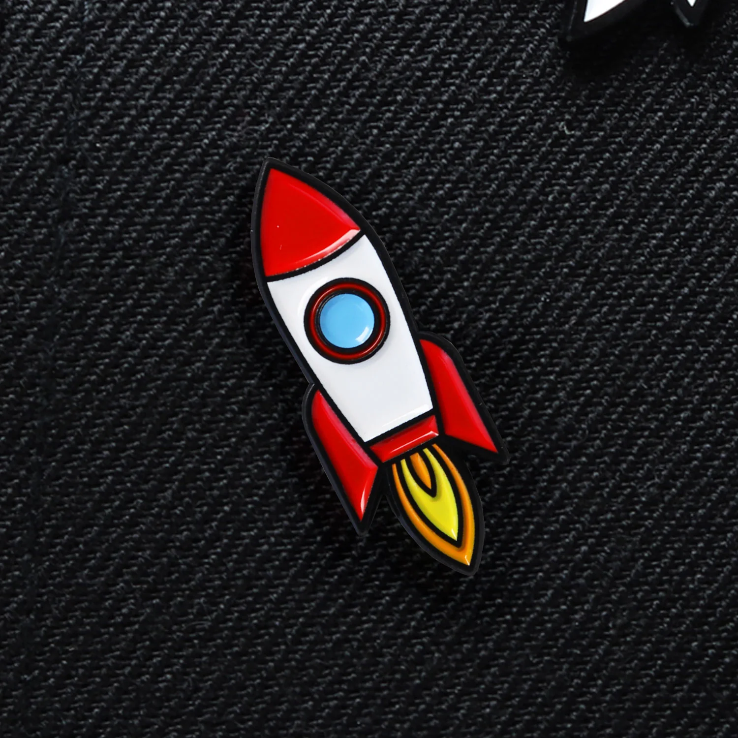 VZLA Rocket Pin - Image 3